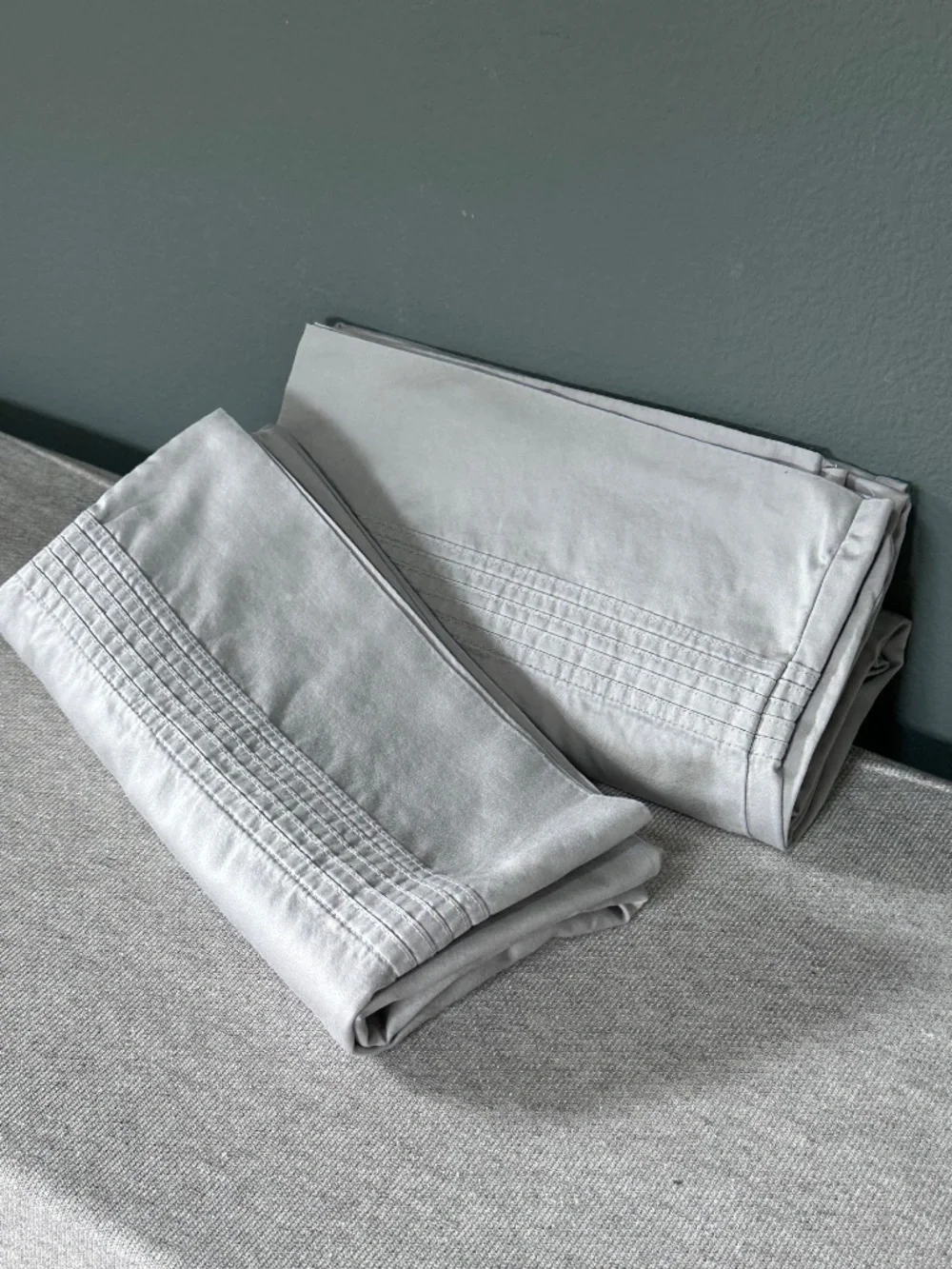 Pottery Barn: King Flat Sheet + 2 King Pillowcases Set